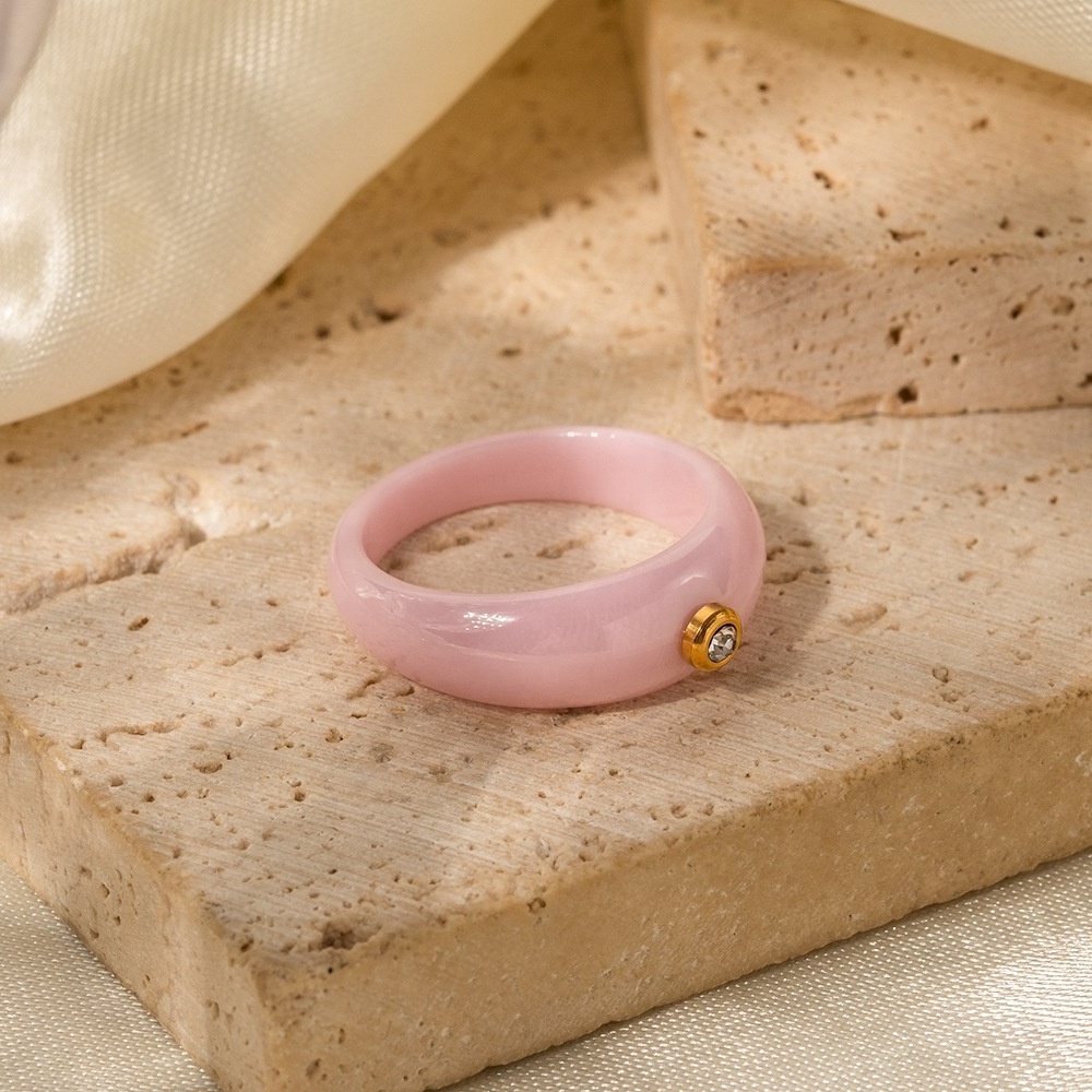 Lovely Wholesale Custom Waterproof 18K Gold Plated Stainless Steel Rings Wide Resin Pink Inlaid Crystal Diamond Rings for Women