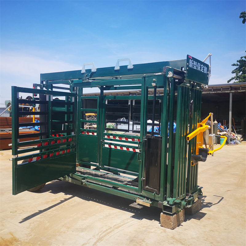 Portable Cattle Crush heavy duty horse cattle head bales