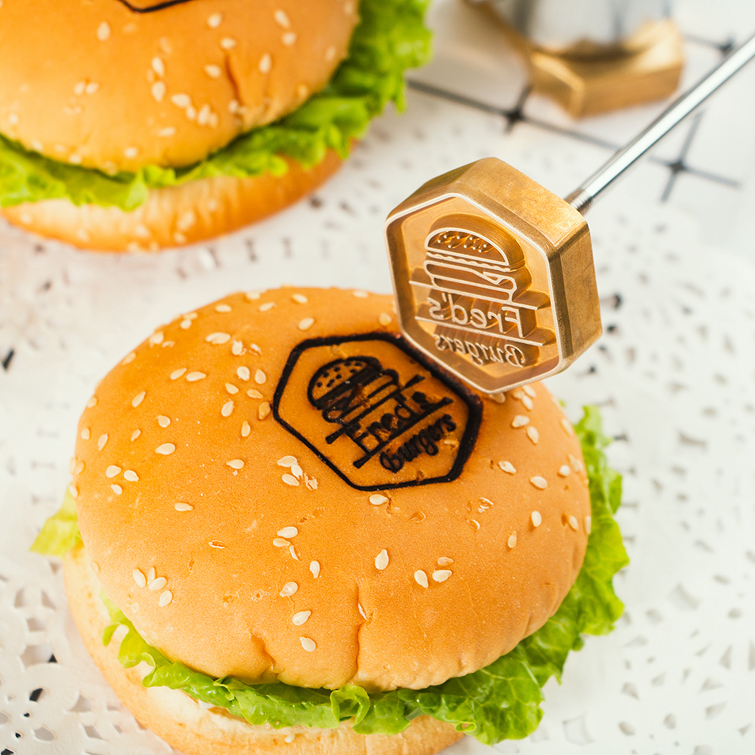 Brass Baking Cake Branding Metal Logo Stamp Bread Hot Stamping Mold Wood Hamburger Cake Mold Stamp With Customized Logo