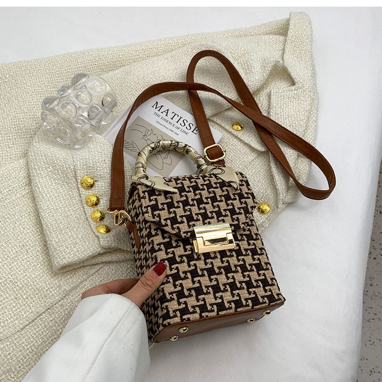 Drop Shipping Popular Box 2022 Girls Plaid Box Handbag Ladies Small Purses For Young Lady