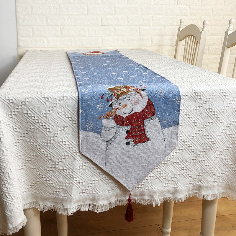 Hot sale holiday Christmas pattern red green Santa sleigh  with elegant tassel tapestry dinning table runner