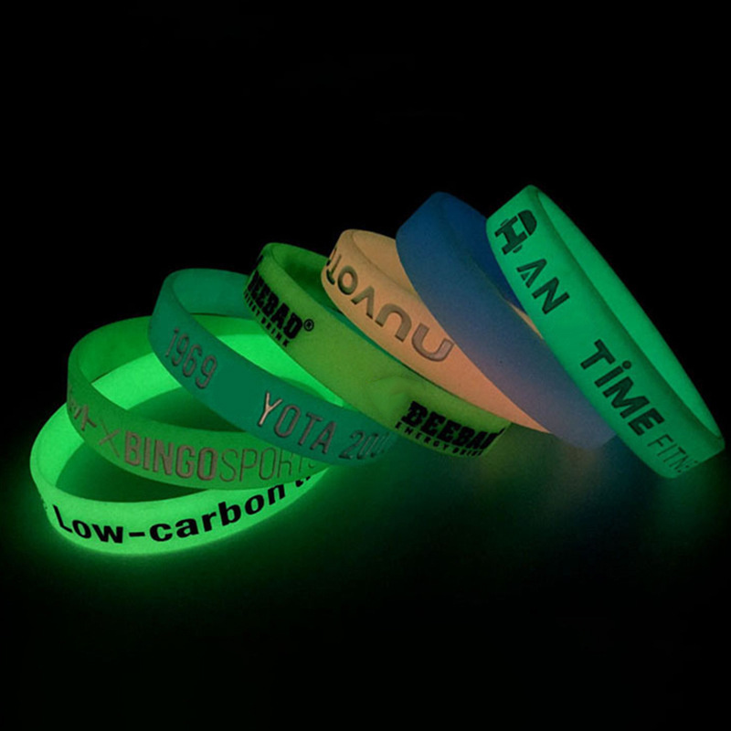 Custom Personalise Fashion Silicone Wristbands Promotional Outdoor Sports Glow Luminous Silicone Wristbands