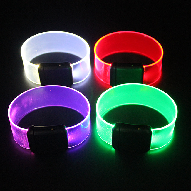 Popular Mulit Colour Concert Event Party Supply LED Magnetic Wristband Bracelet Christmas Halloween Party Costume Glow Props