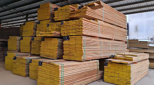 Solid Hardwood Melantai Wood Natural Red Yellow Color Wood