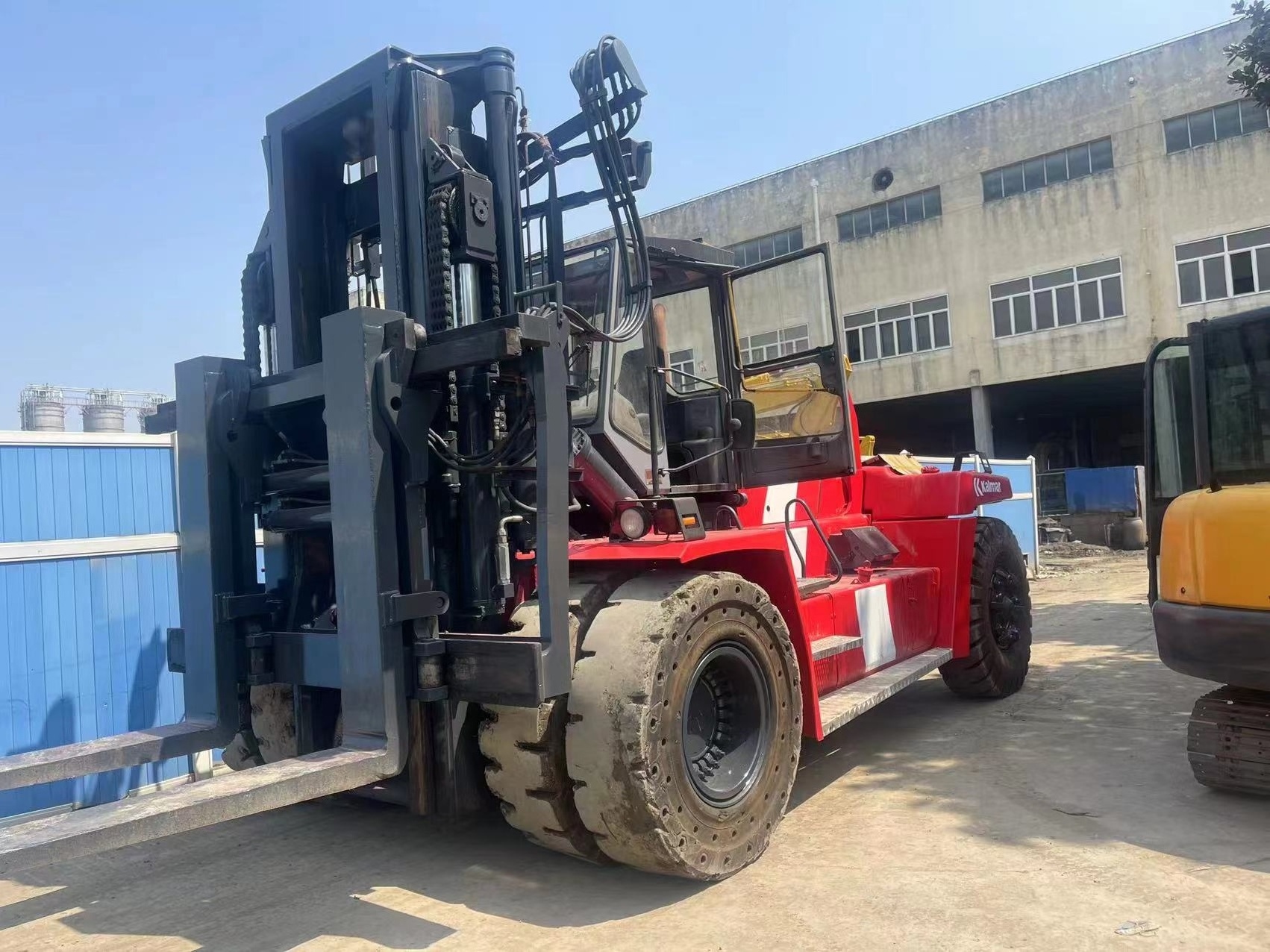 Cheap Price kalmar 30 Ton used Forklift Diesel DCF300 Fork Lift Volvo Engine for Sale