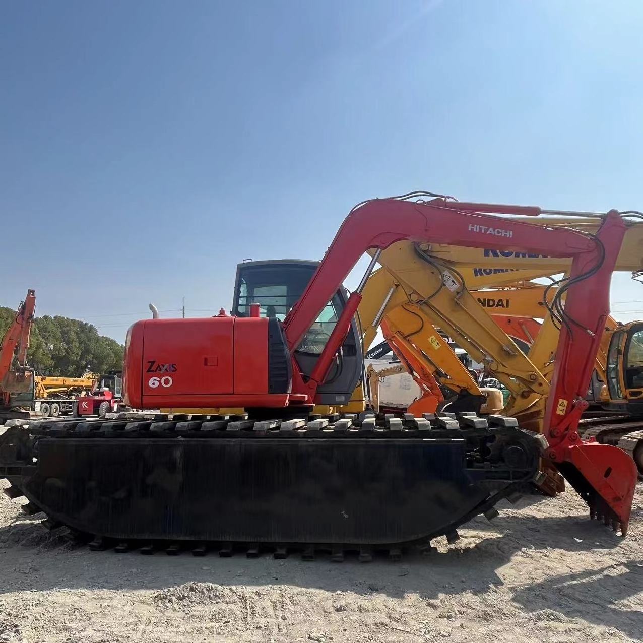 Hot sale Amphibious Good hitachi zx60 used crawler excavator boat digging excavator 6TON digger for river construction work