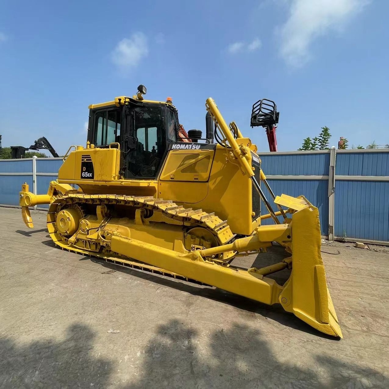 Hot sale used small size bulldozer komatsu d65ex cat d6m d3g d3c d4c d5k d6g cheap price sale