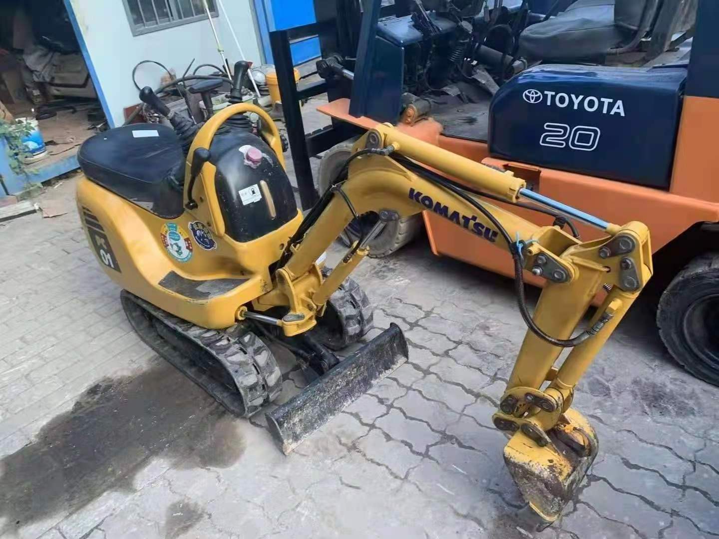 New hot sale Mini Used Komatsu Pc01 Crawler Excavator Used Komatsu Excavators Used Excavator