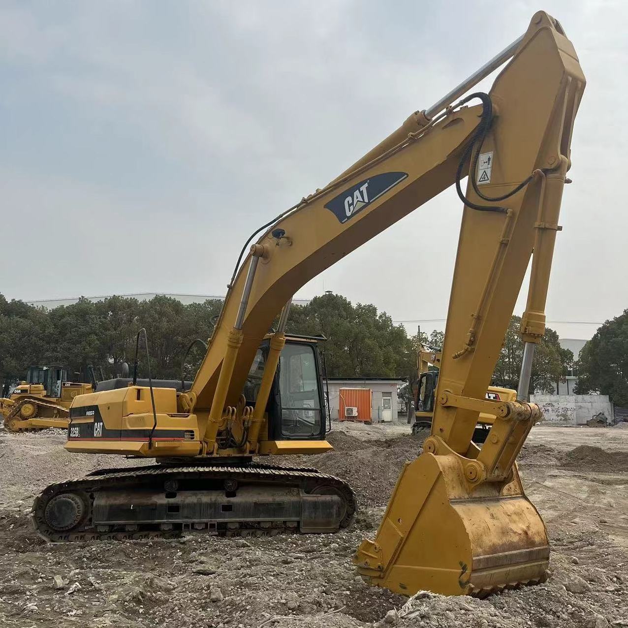 Japan original low price CAT 325 325B 325C used excavator Caterpillar excavator sale