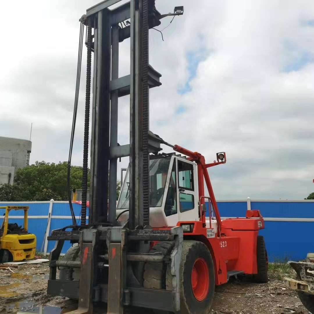 Excellent condition used 25ton CVS 6m high Forklift