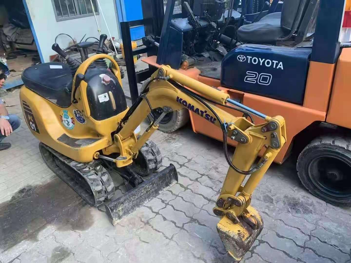 New hot sale Mini Used Komatsu Pc01 Crawler Excavator Used Komatsu Excavators Used Excavator