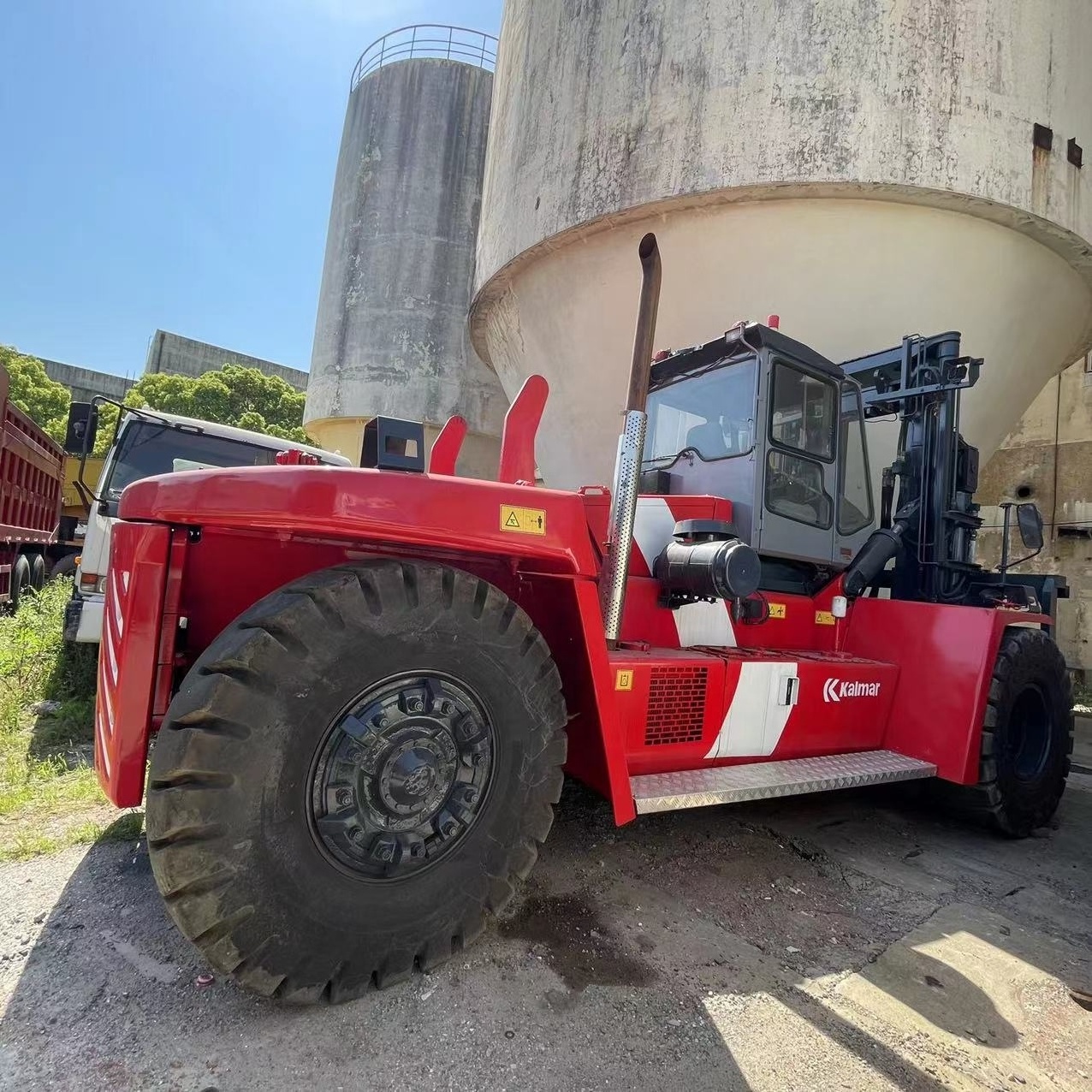 cheap big forklift second hand used 30ton kalmar forklift DCF300 in good condition