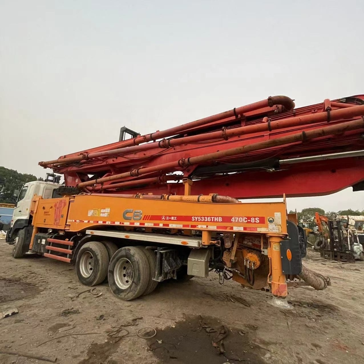 Used second hand sany 47m truck mounted concrete pumps good condition sany pump truck low hours