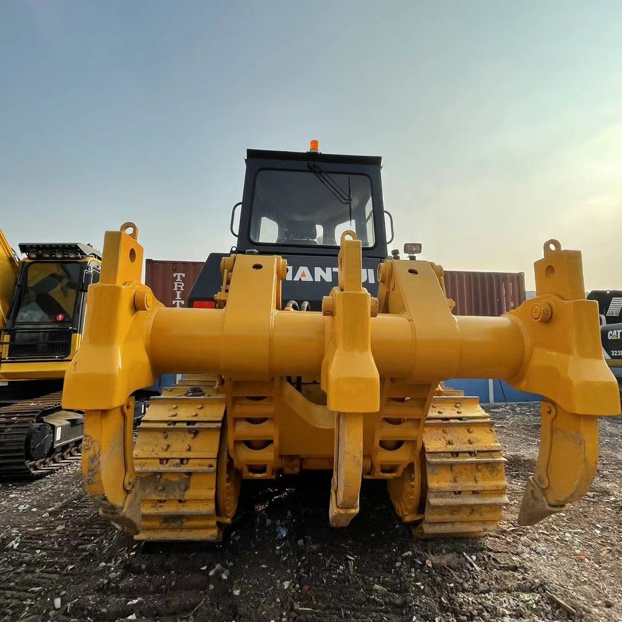 2022 model used construction machine Shantui SD16 SD22 Bulldozer with winch for sale in Shanghai