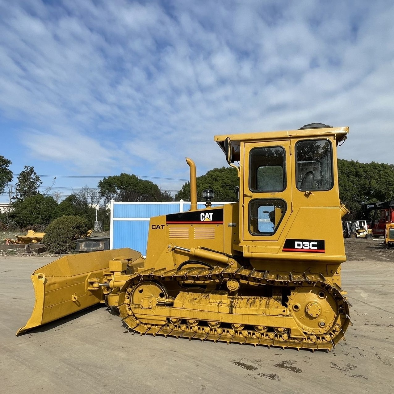 small cheap Caterpillar D3 D3C mini crawler dozers for sale bulldozer CAT D4H D5 D6 D7 D8K D8H D10