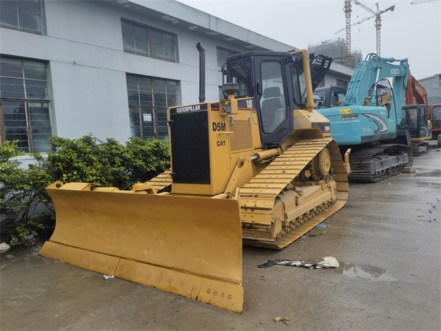 Bulldozer second hand CAT D5M D5K D5H D5D D5C D4H Good Condition low price high-efficiency Construction Machinery for Sale