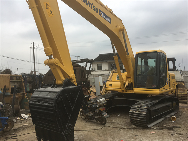 Japan surplus backhoe 20 ton Komastu excavator PC200-6 with good Komastu engine for sale