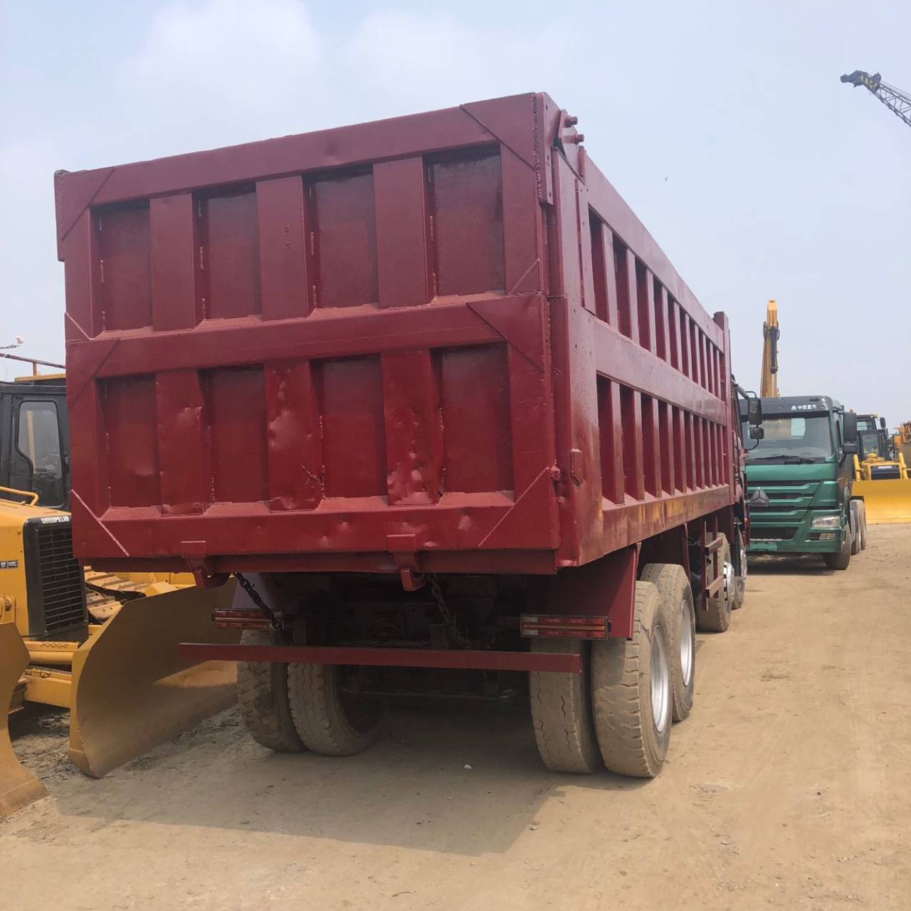 Promotion Price sinotruk Used howo 375 tractor truck for sale