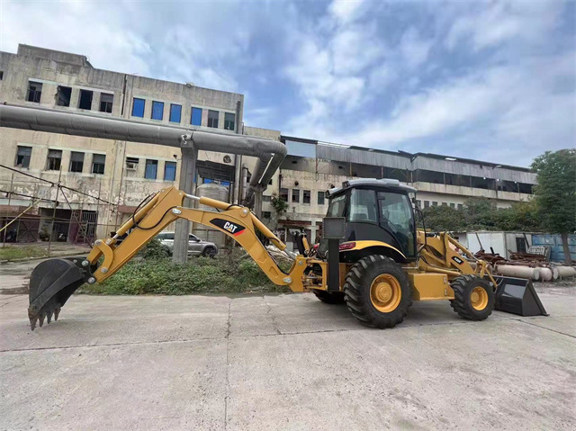 4x4 used Caterpillar 420F 420E backhoe loader for sale, cheap used CAT 420 backhoe at low price