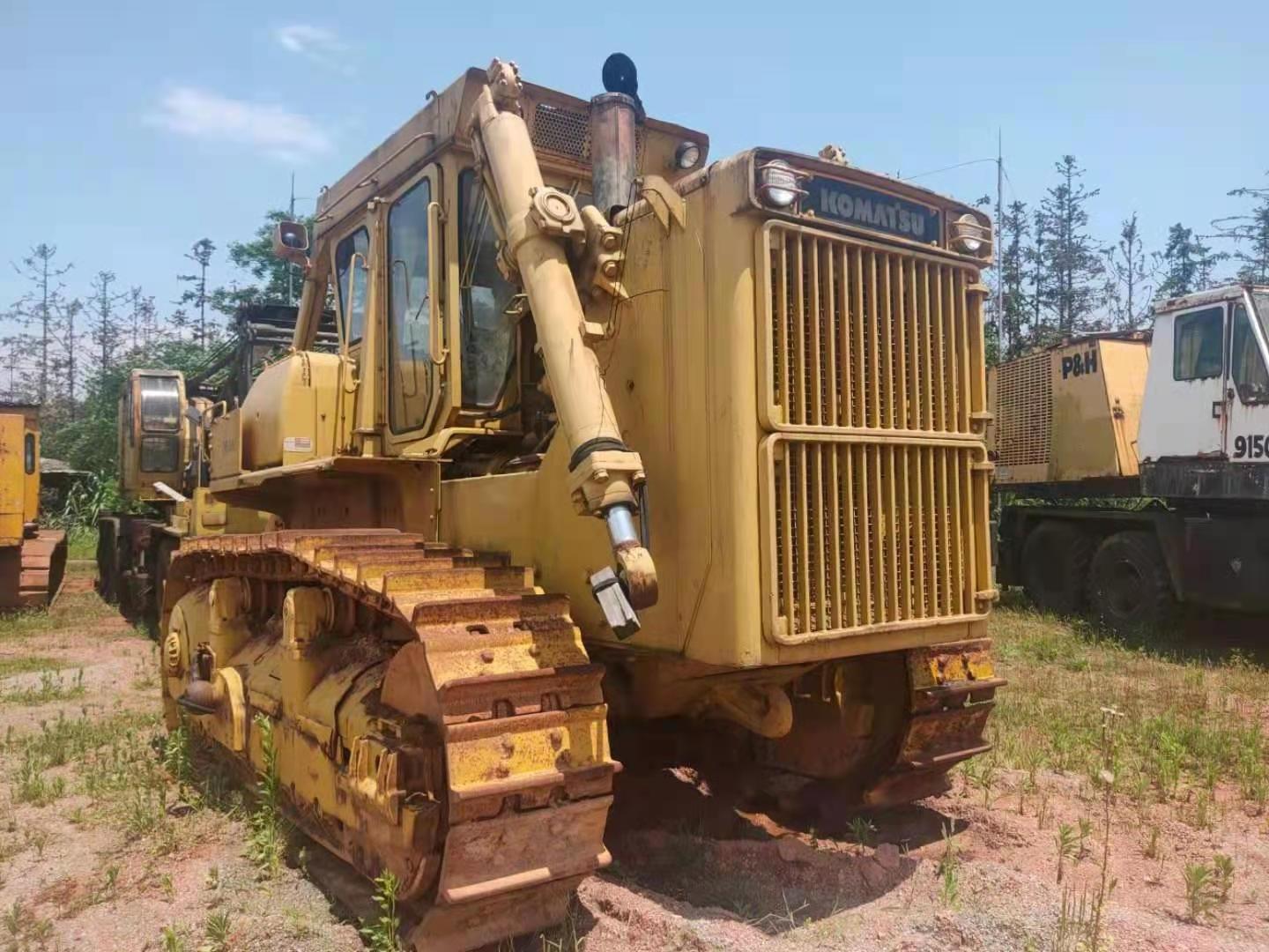 Used Komat D355A D375 D85 D155A Bulldozer Used Japan Komatsu D155-1 Bulldozers hot sale