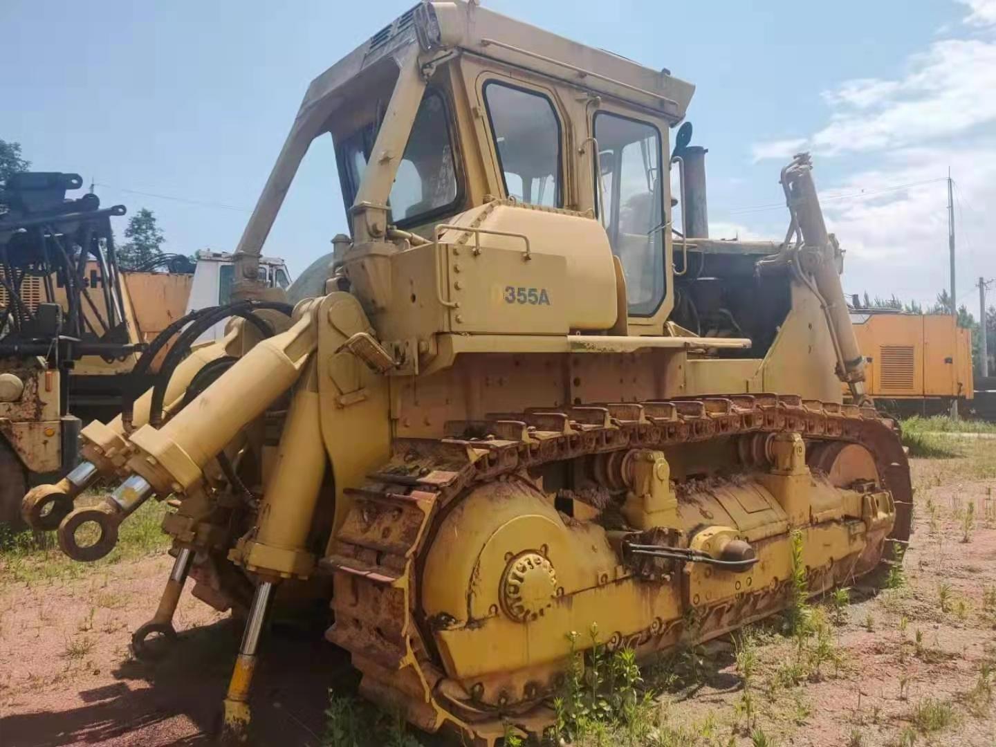 Used Komat D355A D375 D85 D155A Bulldozer Used Japan Komatsu D155-1 Bulldozers hot sale