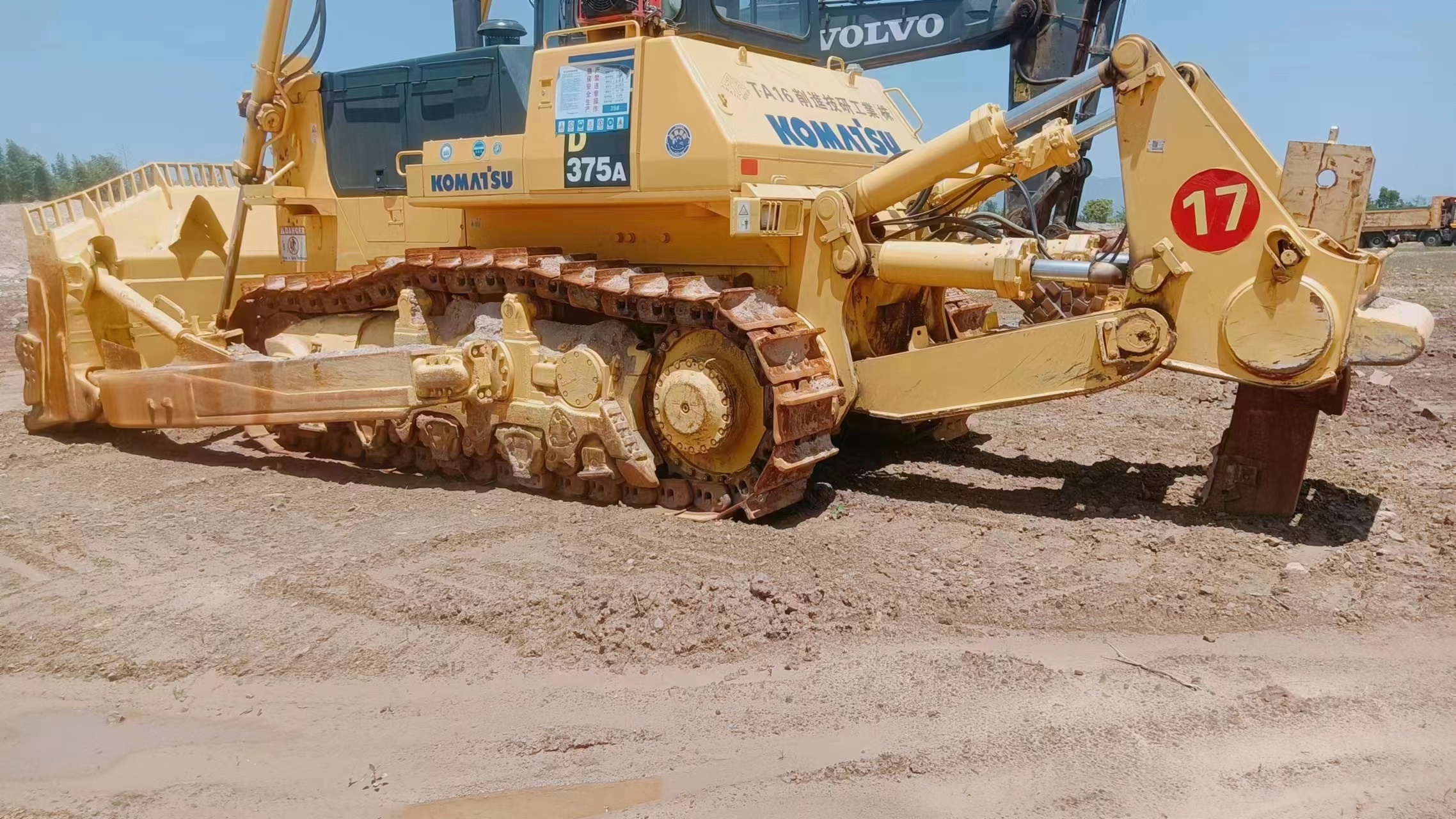 Used Komat D355A  D475A D375A-6 D85A D155A Bulldozer Japan Made Komatsu D155-1 D155A-2 D375A Bulldozers hot sale