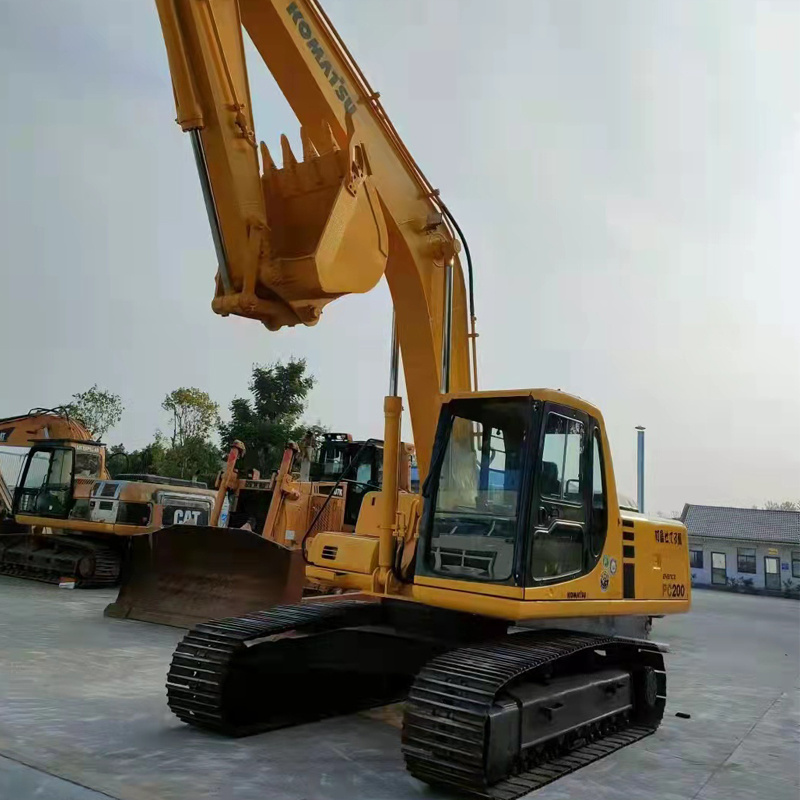 Japanese brand  komatsu PC200-6 PC 200 used Excavators