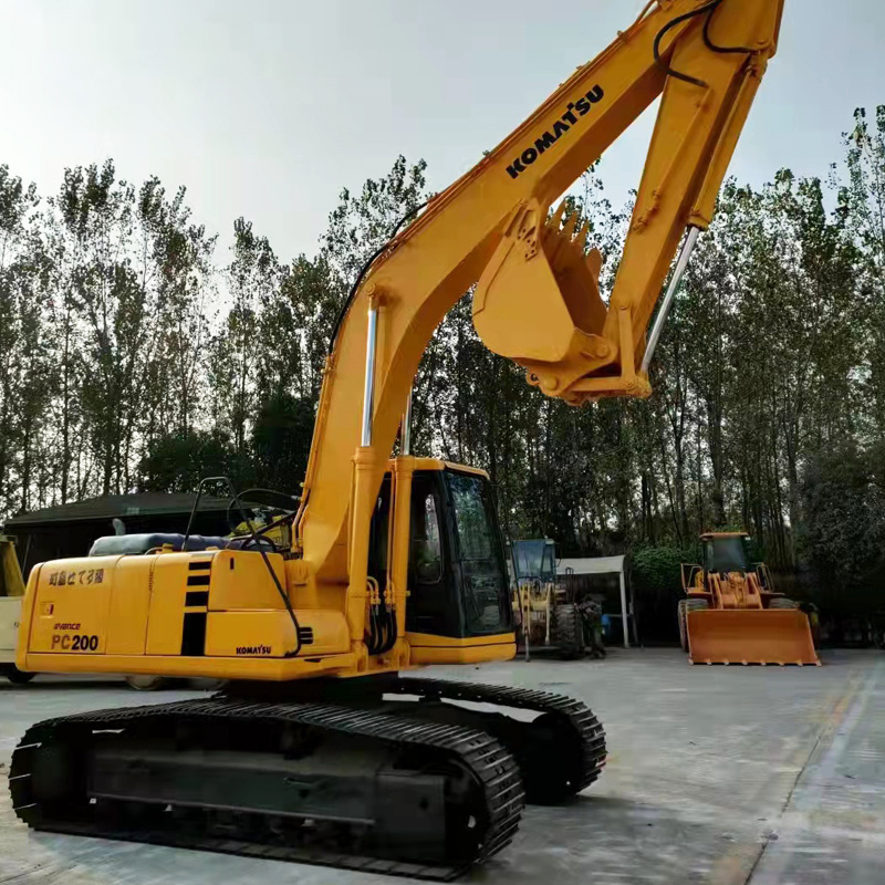 Japanese brand  komatsu PC200-6 PC 200 used Excavators