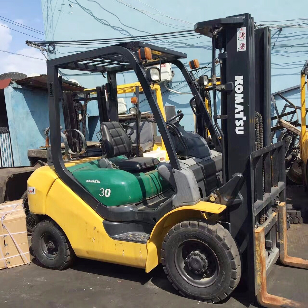 cheap price second hand komatsu 1.5 ton 2.5 ton 3 ton 3.5 ton forklift on sale