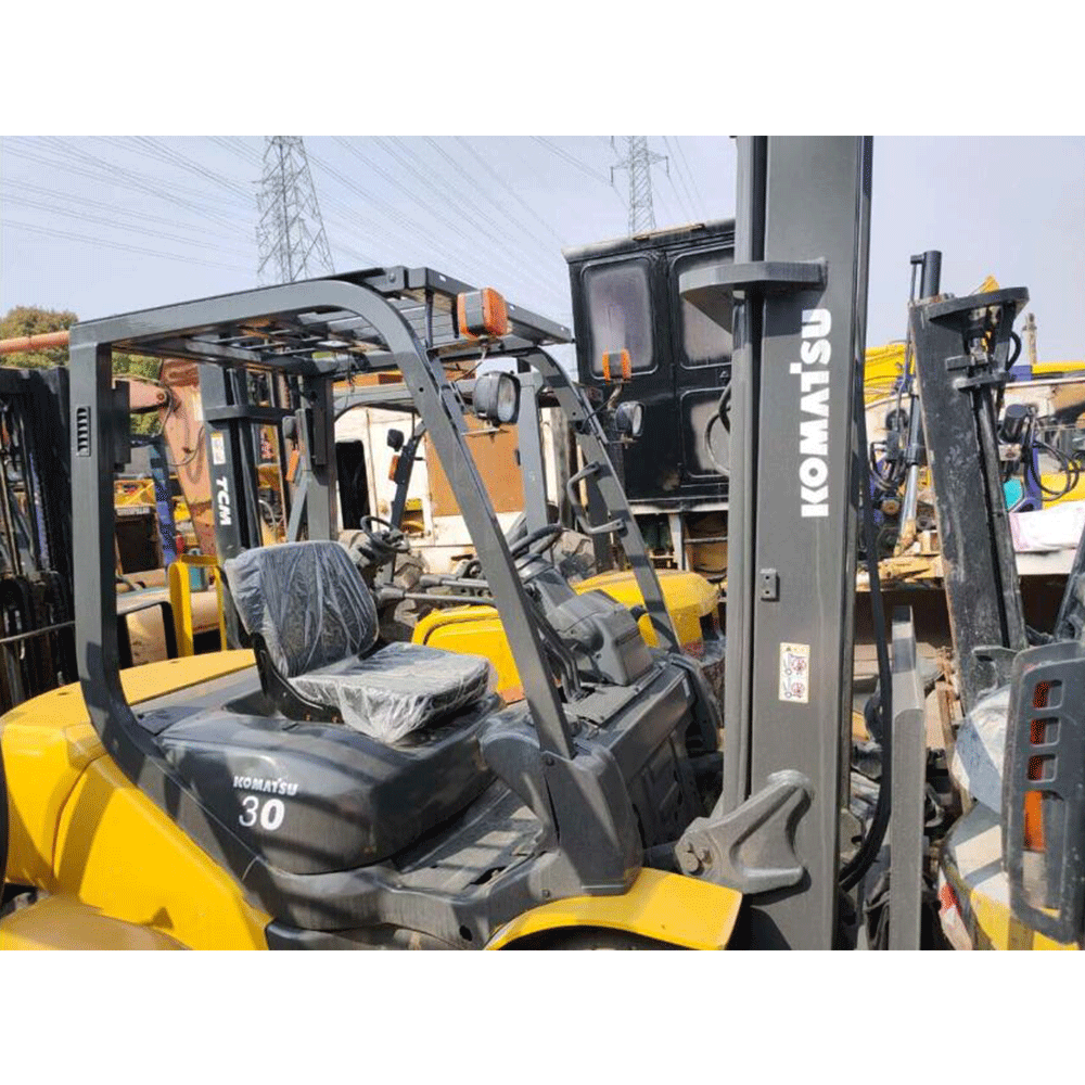 Used Japan Komatsu 3ton FD30 diesel forklift Used Komatsu Forklift for sale in Shanghai