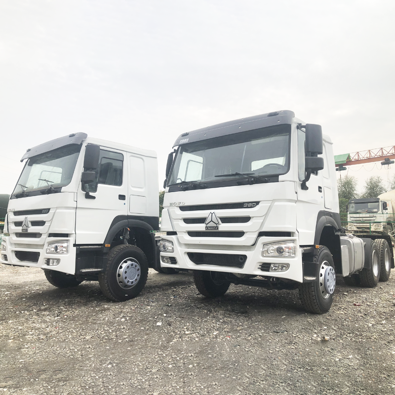 Heavy duty SINOTRUK A7 T7 truck trailer HOWO 371hp- 420 hp 6X4 Tractor Truck for sale