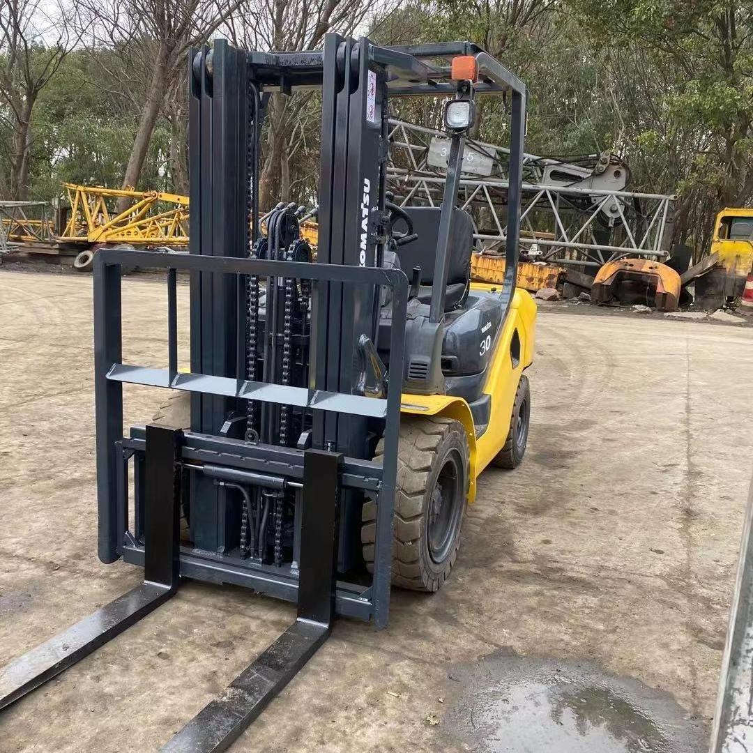 FD30 Second hand KOMATSU forklift FD30 FD80 Used 3 ton Komatsu FD30 diesel Forklift for sale