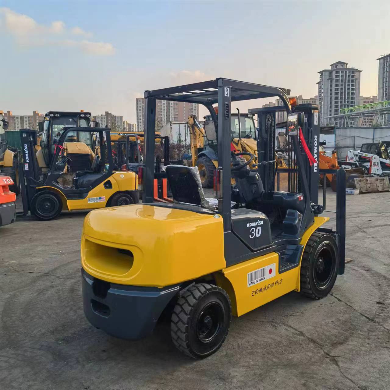 Secondhand komatsu Forklifts FD30 Good condition used Forklifts komatsu FD30 for sale