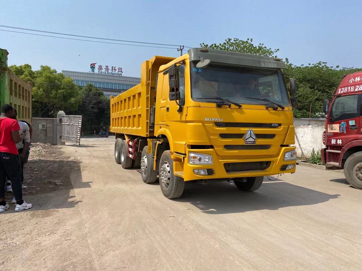 Trucks Howo Engineering 30 Ton Transport Diesel Engine 8X4 375 12 wheel Used Dump Truck 6x4 371