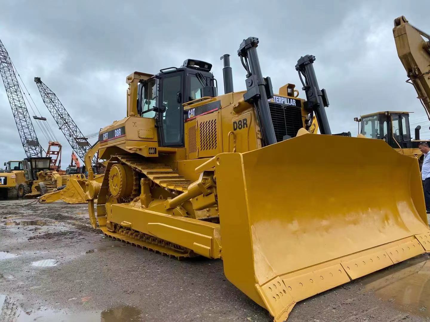 Used Original Brand CAT D8R Bulldozers for Sale Secondhand Compact Compressors at Discount Price