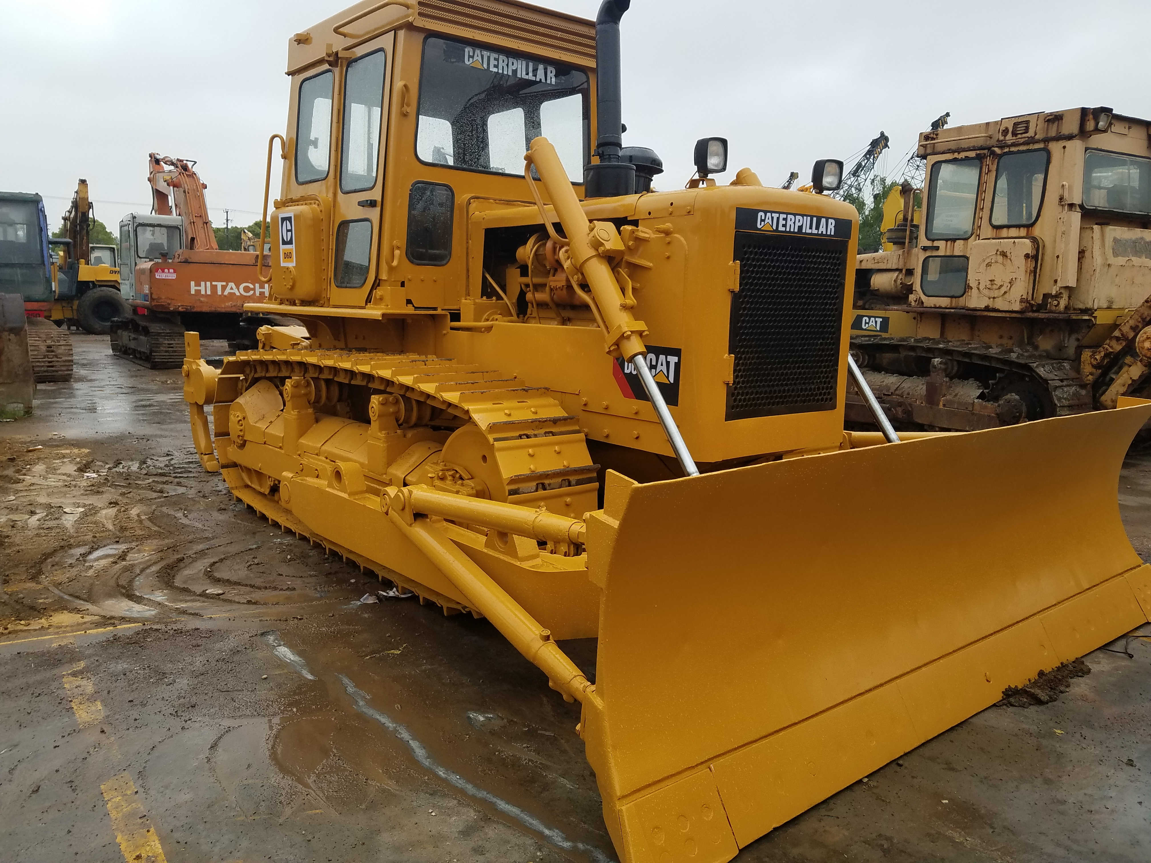 Second hand Cat erpillar D6D Crawler Bulldozer CAT D6D Tractor D6 D5 Dozer in stock for sale