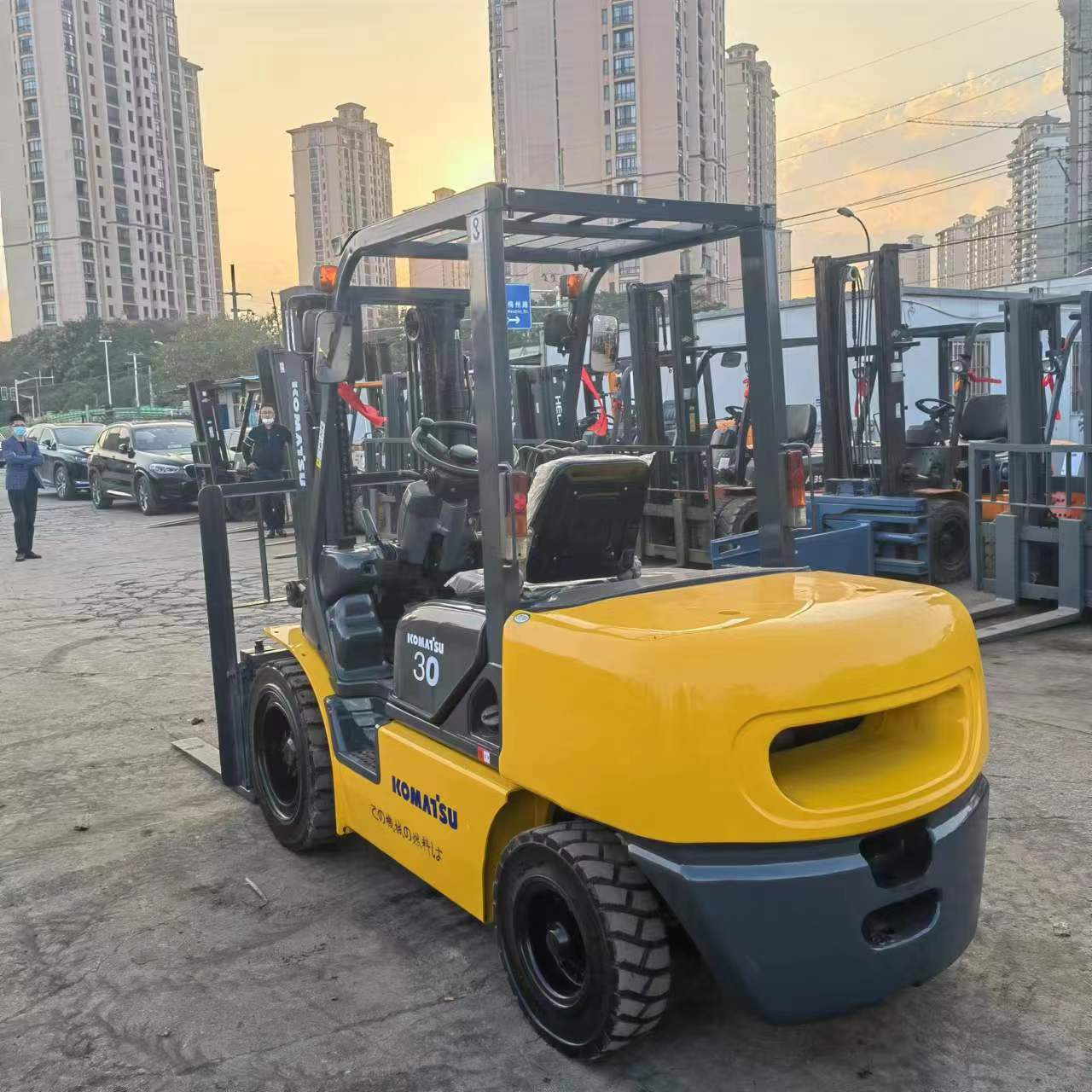 Secondhand komatsu Forklifts FD30 Good condition used Forklifts komatsu FD30 for sale