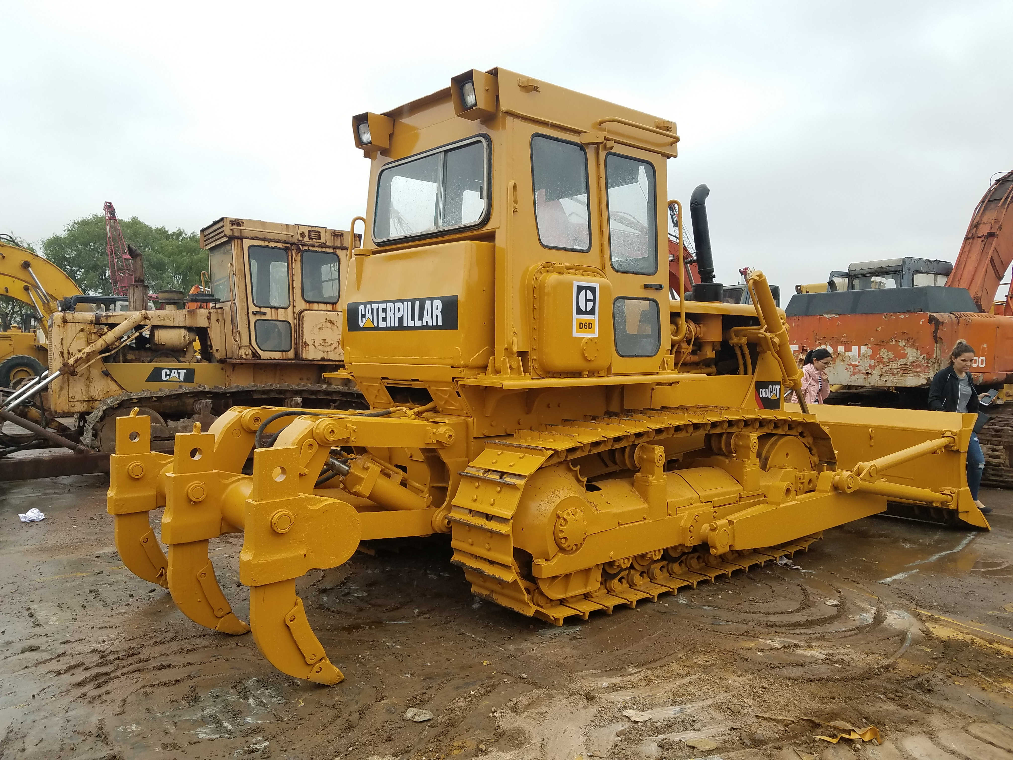 Second hand Cat erpillar D6D Crawler Bulldozer CAT D6D Tractor D6 D5 Dozer in stock for sale