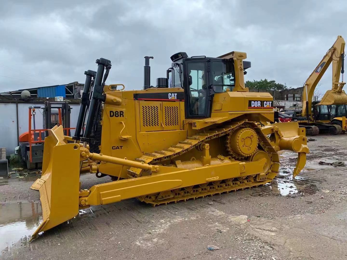 Used Original Brand CAT D8R Bulldozers for Sale Secondhand Compact Compressors at Discount Price