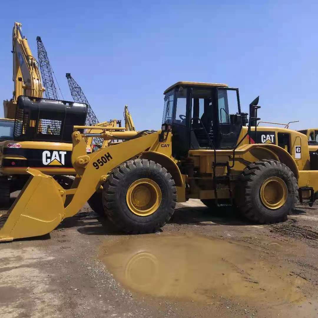 Large Caterpillar Loader CAT950H Tire Loader with Original Japanese Engine in Good Operating Condition