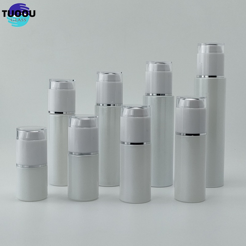 Hot sale 10g 30g 50g matte cosmetics face cream tank pump spray 30ml 50ml 100ml black frosted glass lotion bottle container