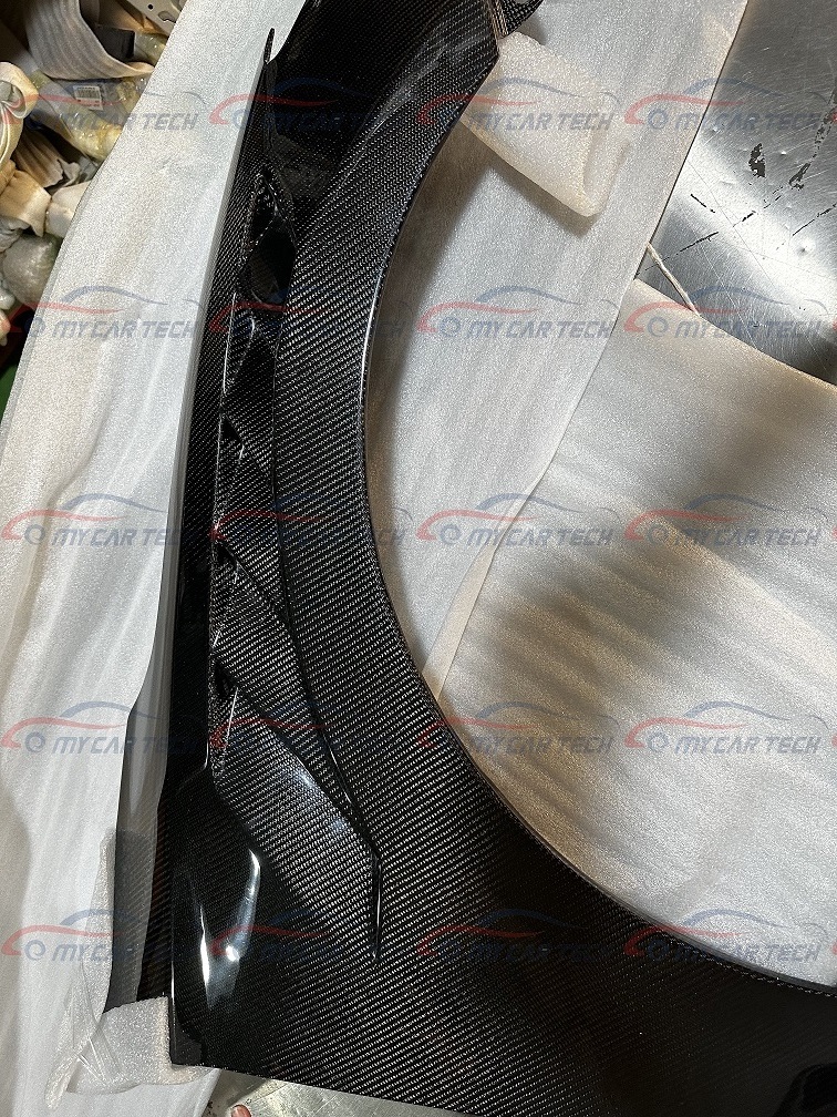 carbon fiber front fender and hood  for  HYUNDAI VELOSTER carbon fiber body kit