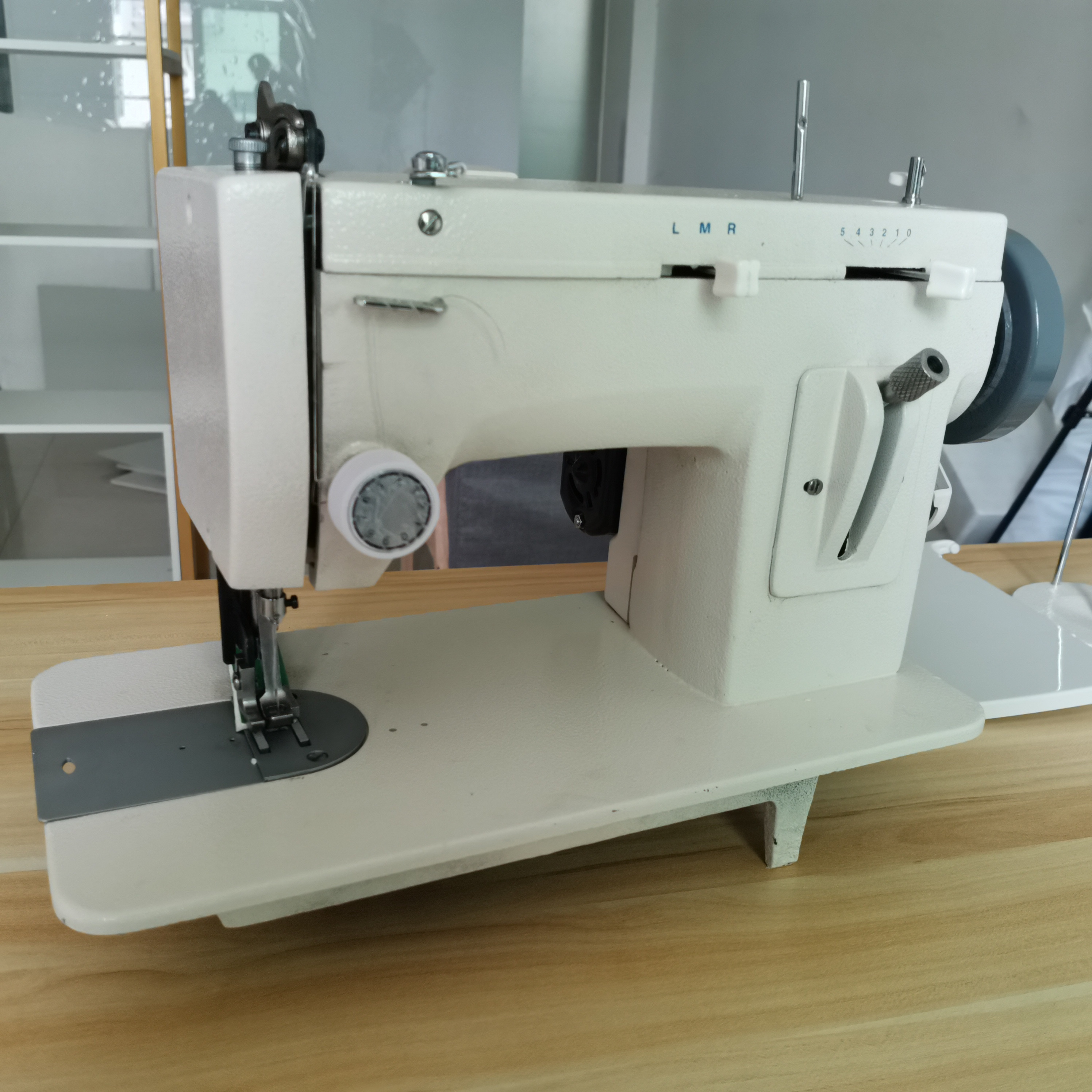 Heavy Duty Wool Leather Compound Feed Walking Foot Sewing Machine For Thick Materials Maquina De Coser