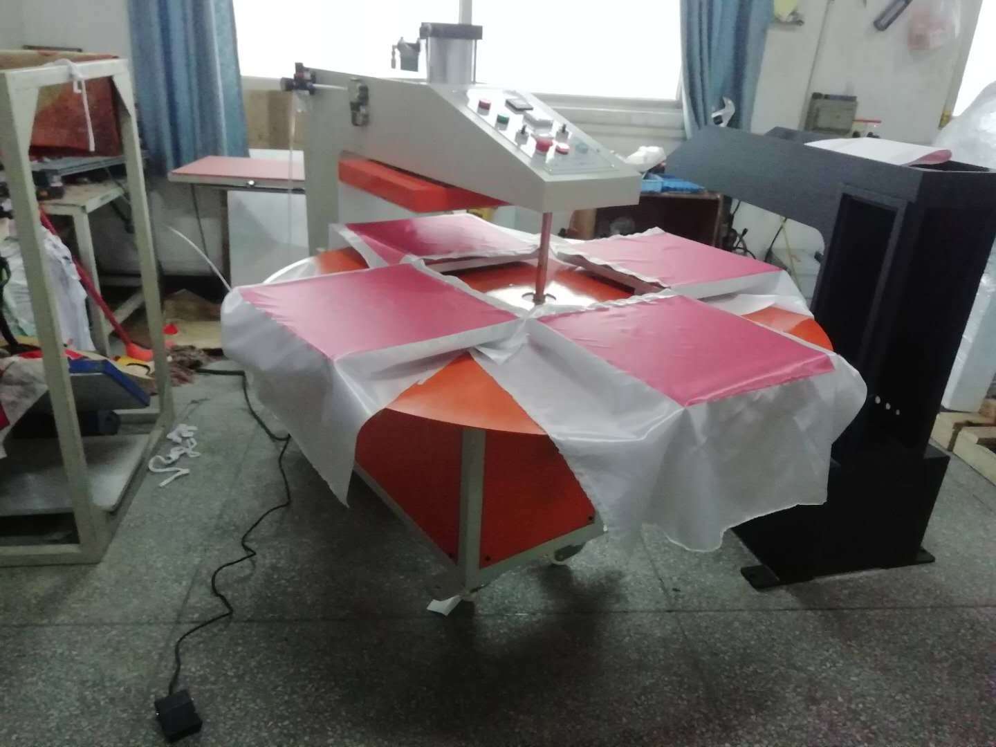 Four Position Carousel Automatic T shirt Heat Press Transfer Printing Machine