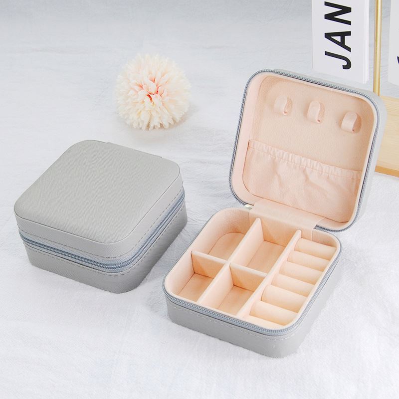 Ever Bright Wholesale Hot fancy jewelry leather gift packaging boxes unlock jewelry storage box lock for Christmas gifts