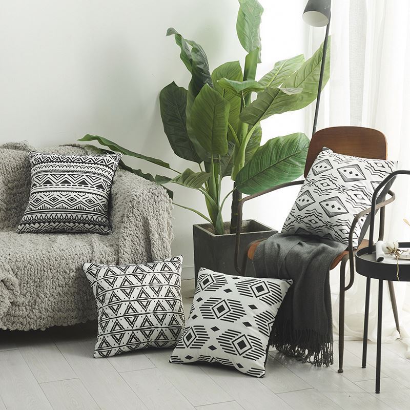 OEM Quality Comfortable North European Styles Custom Made Printed Digital Print Geometric Cushion Cover