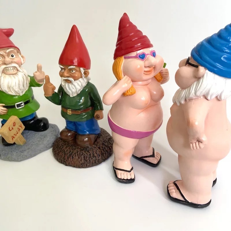 Hot-sales In-stock Snow 15cm White and the Seven Dwarfs Garden Statues Surf Resin Gnome Garden Dwarfs for Holiday Gift