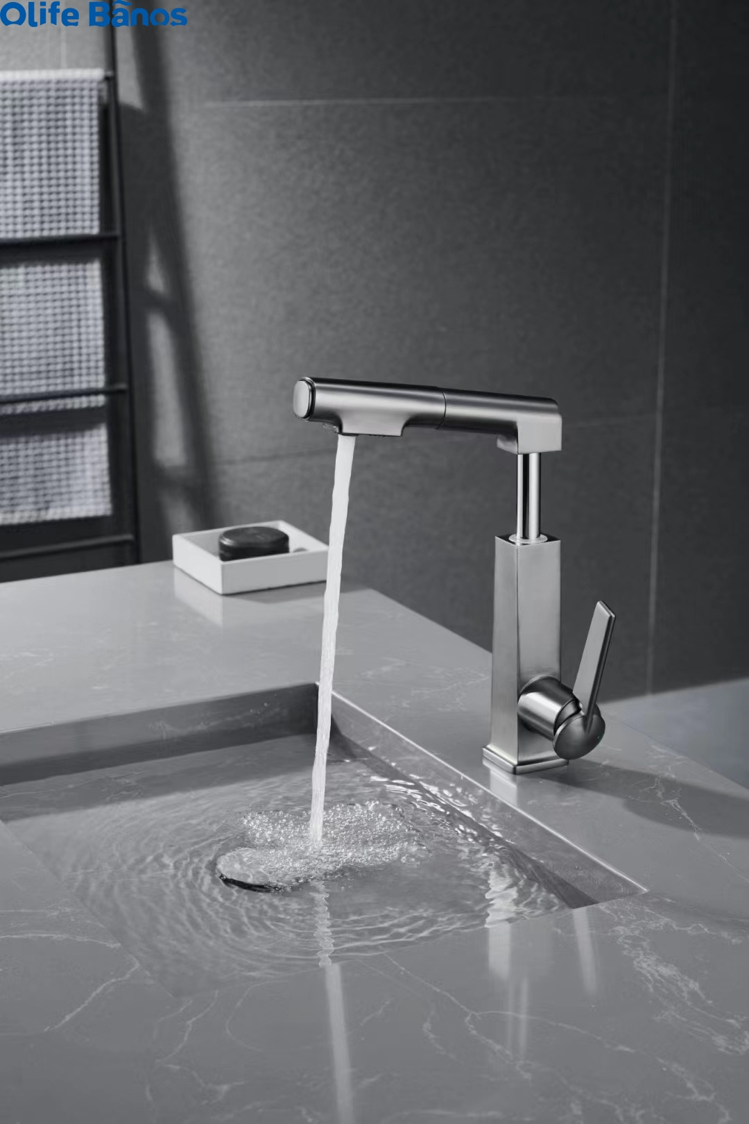 High Quality Luxury Bathroom Hot And Cold Water Flexible Stretch Out And Draw Back Basin Mixer Basin Faucet