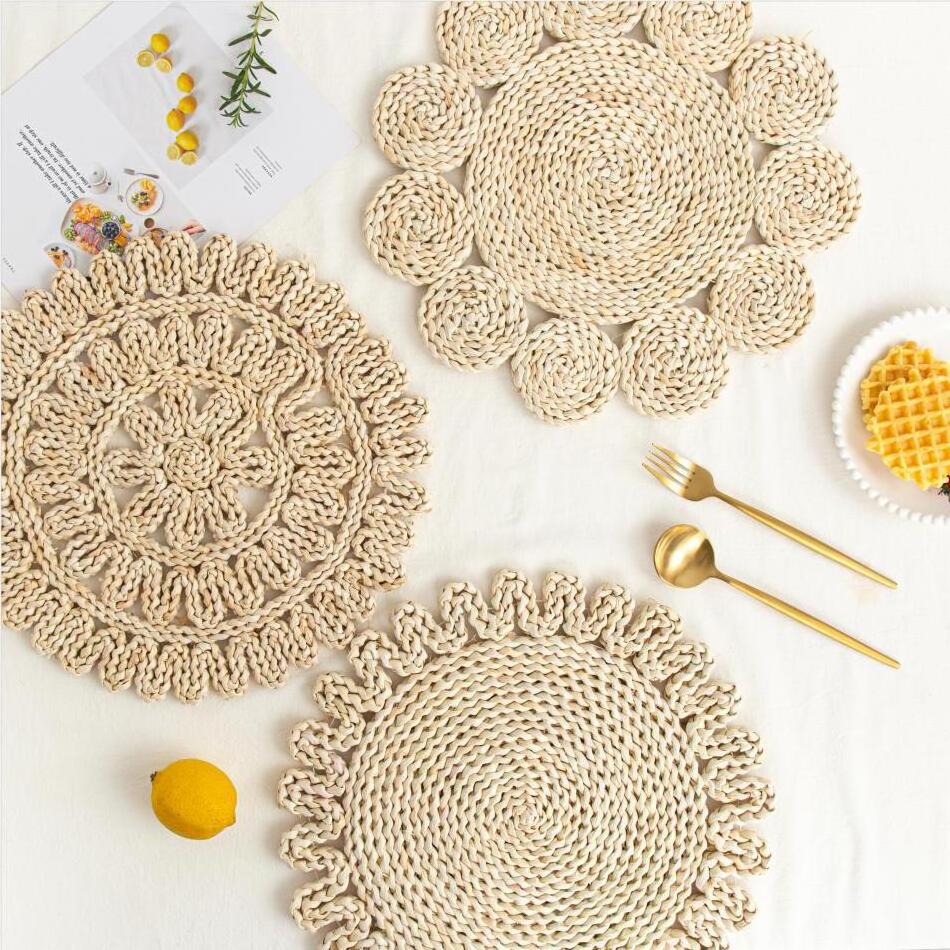 38CM Large Natural Braided Rattan Tablemat Hollow Wicker Charger Plates for Holiday Christmas Kitchen Table Mat