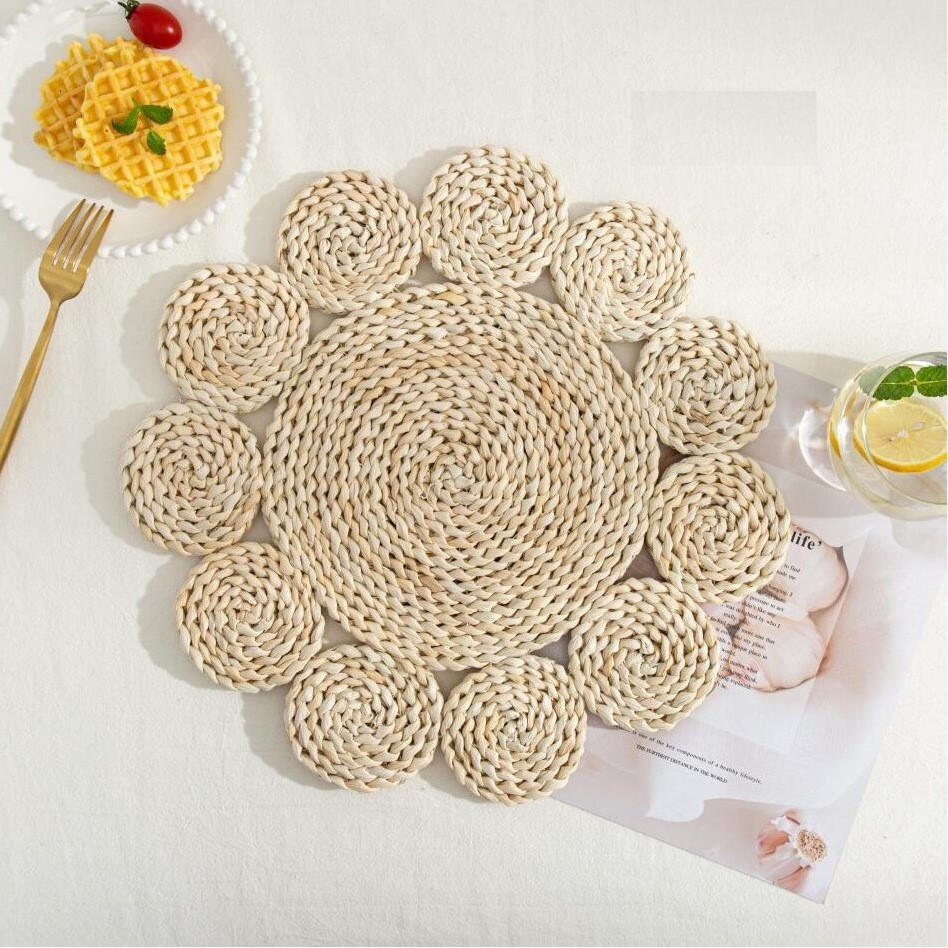 38CM Large Natural Braided Rattan Tablemat Hollow Wicker Charger Plates for Holiday Christmas Kitchen Table Mat